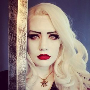 Meet your Posher, Veeanna